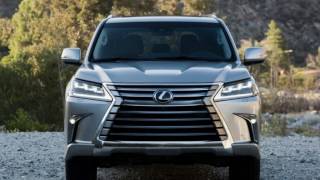 Download lagu 2017 Lexus LX570 LX450d 2017 Lexus LX570 LX450d