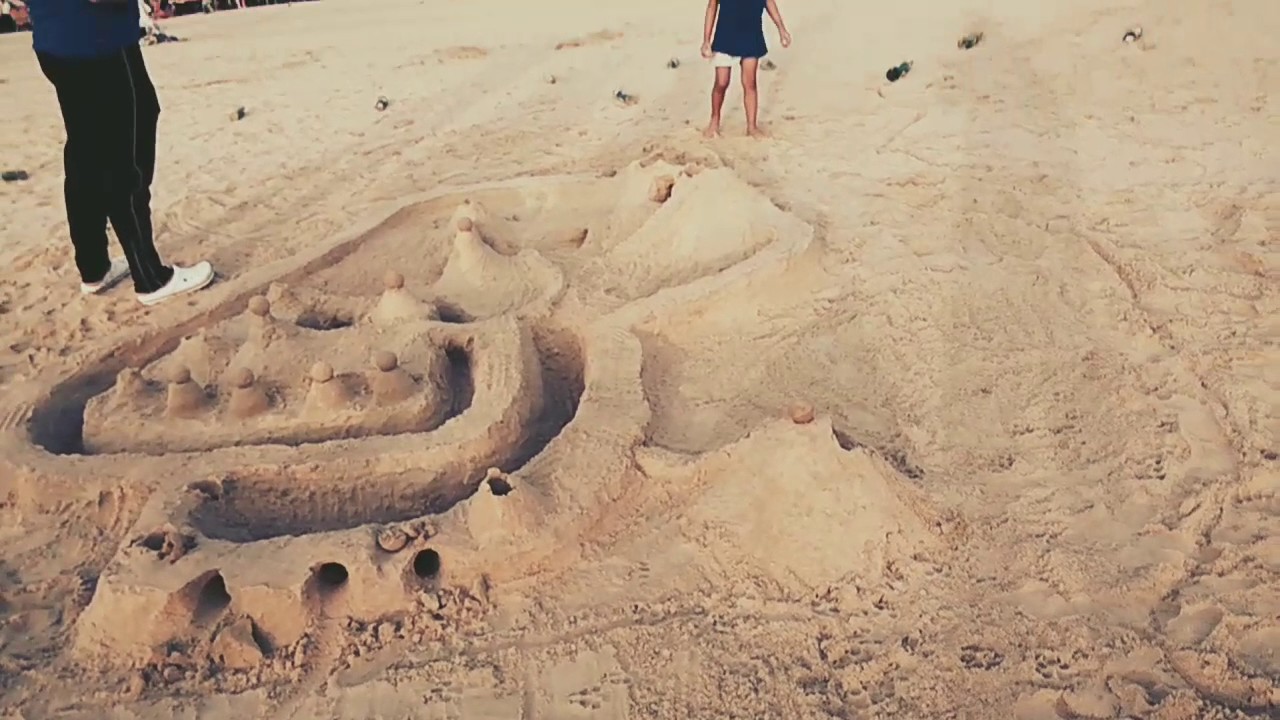 Little Genius Sand art Baga Beach Goa - YouTube
