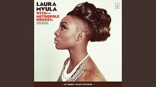 Miniatura de vídeo de "Laura Mvula - She"