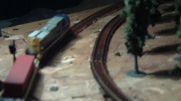 N Scale CSX Super Evlevation Both Tracks