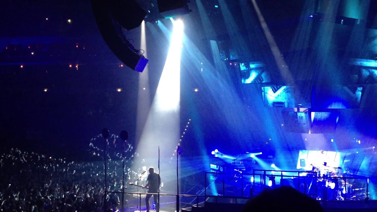 Muse live in Prague! Resistance - YouTube
