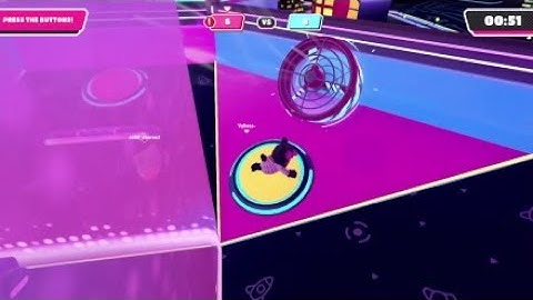 Intense button bashers 1v1 against Solid_Course3