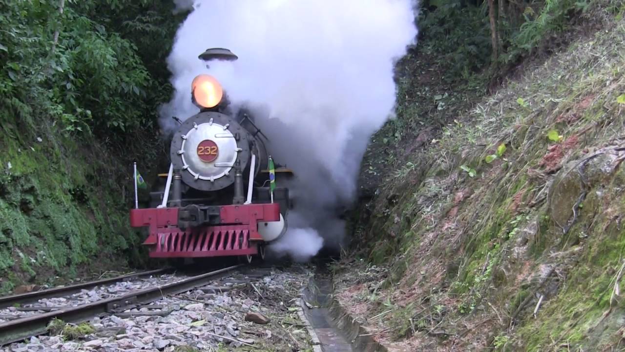 Trem / Trenzinho Bate E Volta Maria Fumacinha Solta Fumaca Com Som E Luz A  Pilha