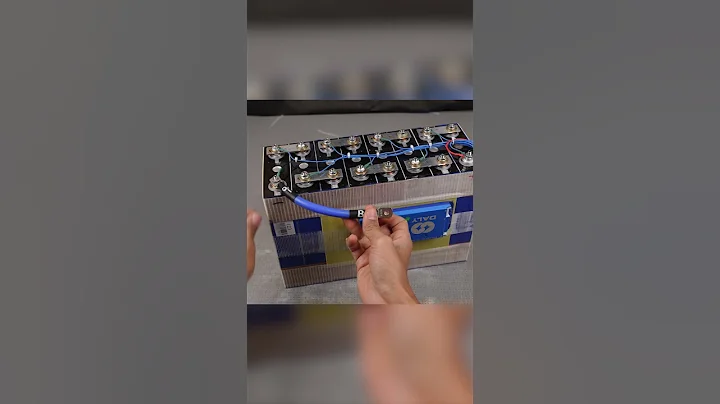 DIY Solar Lithium Battery Build 24V 100Ah