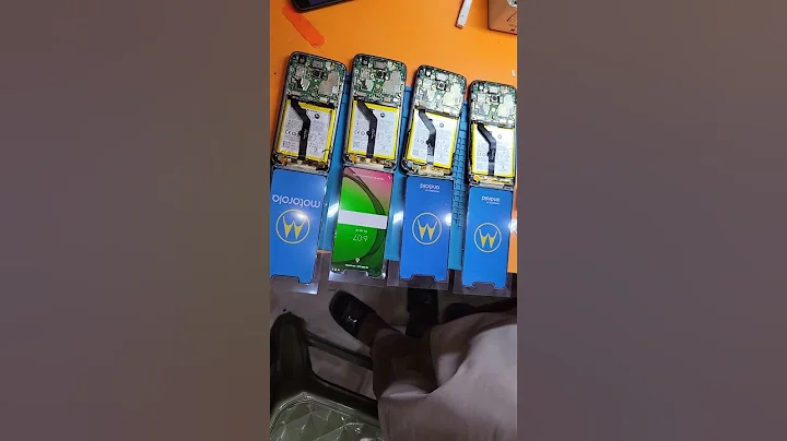 How much does it cost to replace the screen on a Motorola phone