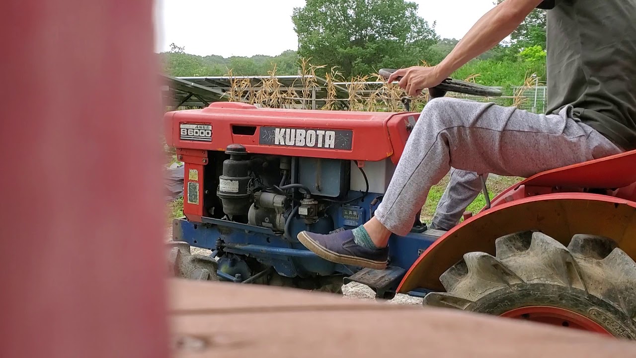クボタトラクター B6000一発始動 動画あり エンジン好調