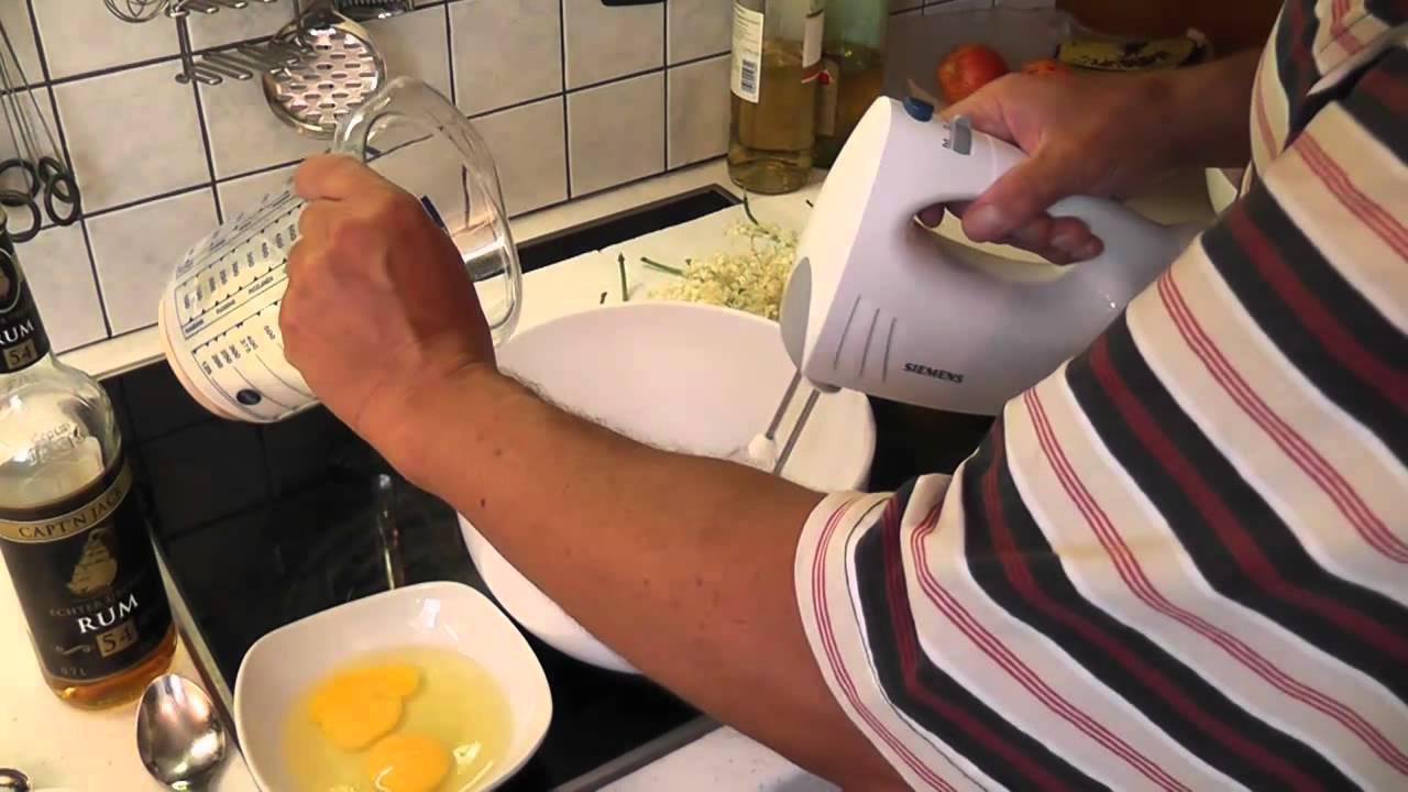 Hollerkücherl ein fast vergessenes Rezept aus Omas Kochbuch - YouTube