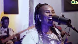 Sina Mungu Mwingine by Reuben Kigame (Cover, Live recording ) Josephat Ahishakiye