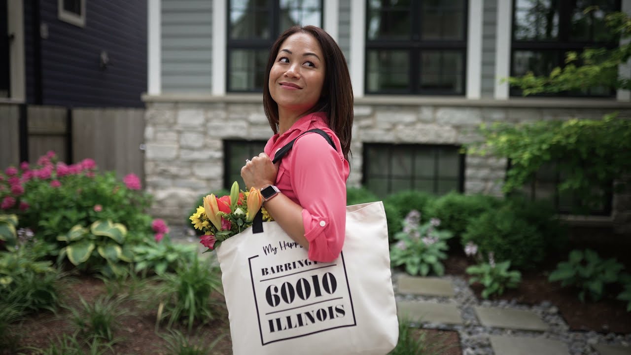 Video thumbnail: Meet Renee as she shares her passion for making personalized gifts with Cricut.