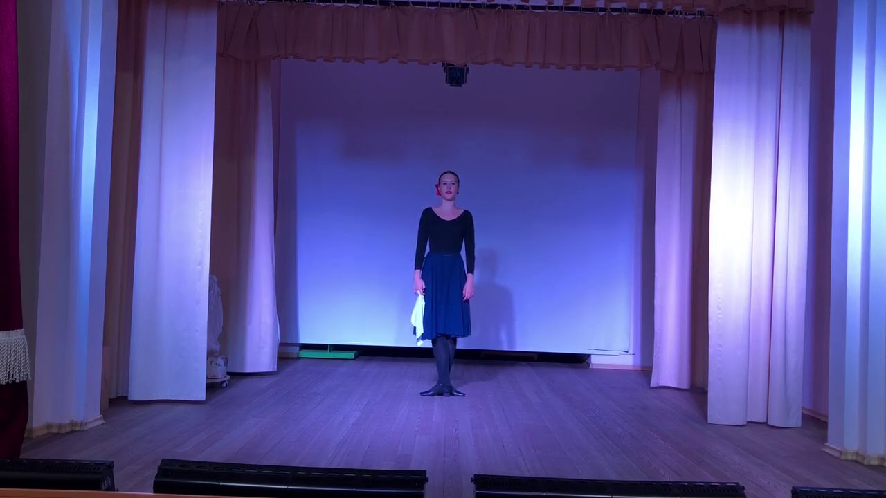 НОККиИ. Абитуриент Сокур Ангелина Александровна. Вступительные испытания. Народный танец.