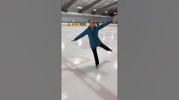 Quick tutorial for 2 foot spins #spins #twofootspins #skatingtutorial #learntoskate #detroit #tips