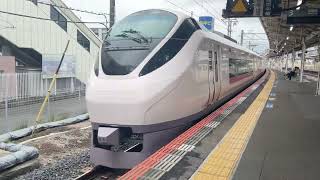 E657系K6編成が特急ときわ53号として龍ケ崎市駅3番線を通過するシーン　2025年5月18日9時05分撮影