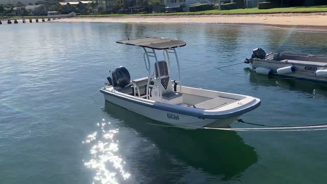 ILUKA 1800 Centre consoles living on the Water