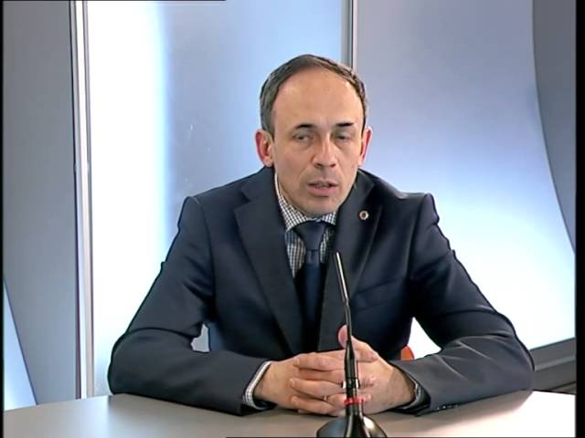 Нарколог Брусин Константин: Уксусную эссенцию люди гасят содой!