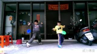 有字幕-1050101南方澳扯鈴兄弟新年開春表演