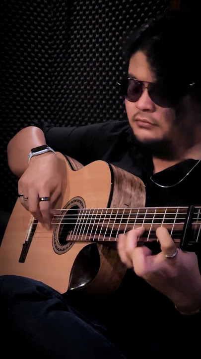 GUITAR ON FIRE  #guitar #music #cover #ALEXFOX #guitaronfire #latin #flamenco #fingerstyle  #classic