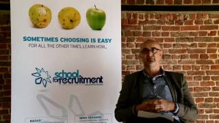 Wat is het attitude gericht interview in vergelijking met het competentie gericht interview