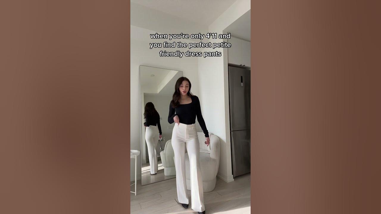 When you’re only 4’11 and you find the perfect petite-friendly dress pants #petitefashion