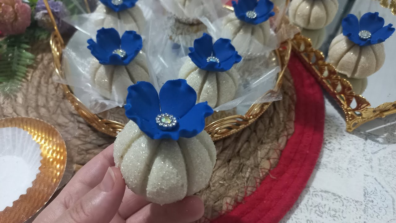 مقادير مضبوطة ل 25 حبة حلوة الثومة باللوز