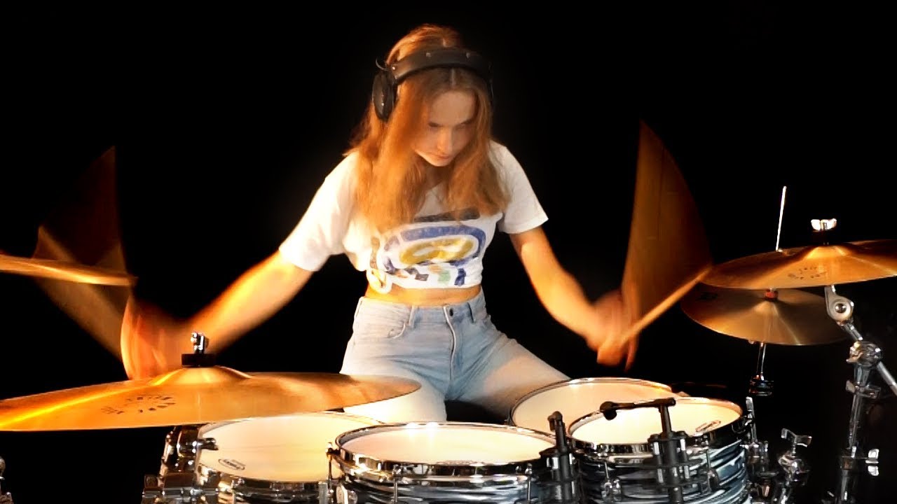 We Are The Champions (Queen); drum cover by Sina