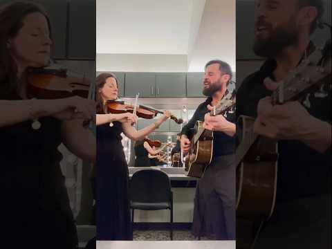 1200 Days backstage at the Bijou with Erin Archer #singersongwriter #originalsong