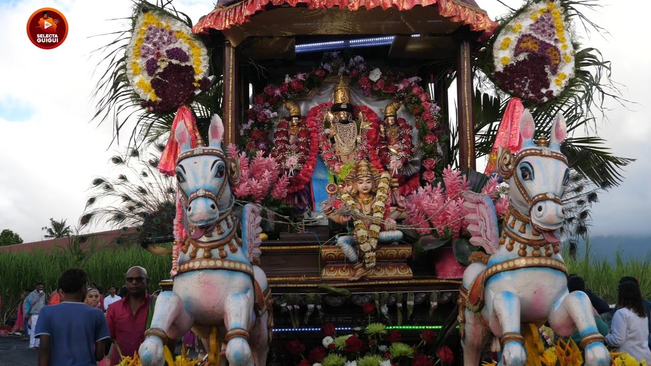 Vacasi Visgam Kavadi au Temple Siva Soupramanien de St Benot 2023