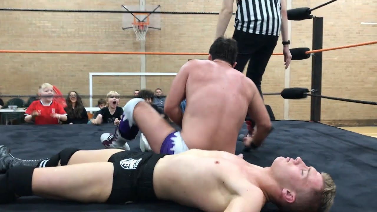 MALE WRESTLERS SQUASHED IN THE RING- SUPER COMPILATION-NEW JOBBERS ...