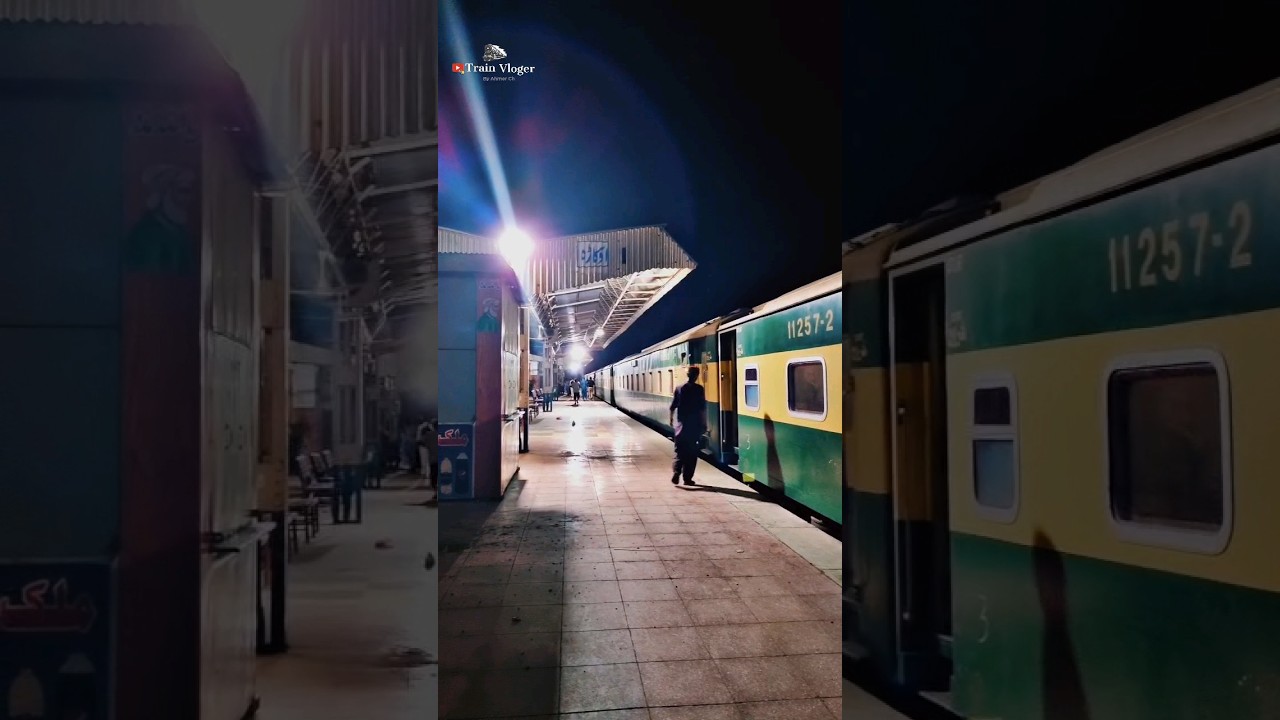 Best Railcar Pakistan Railways Musa Pak Express at Okara