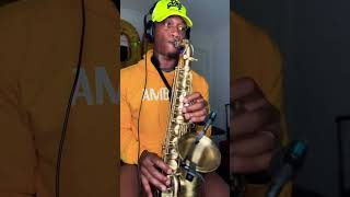 Ambatukam plays Persona 4 on Saxophone