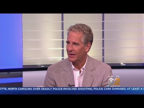 Vidéo: Quel âge a scott bakula sur ncis new orleans ?