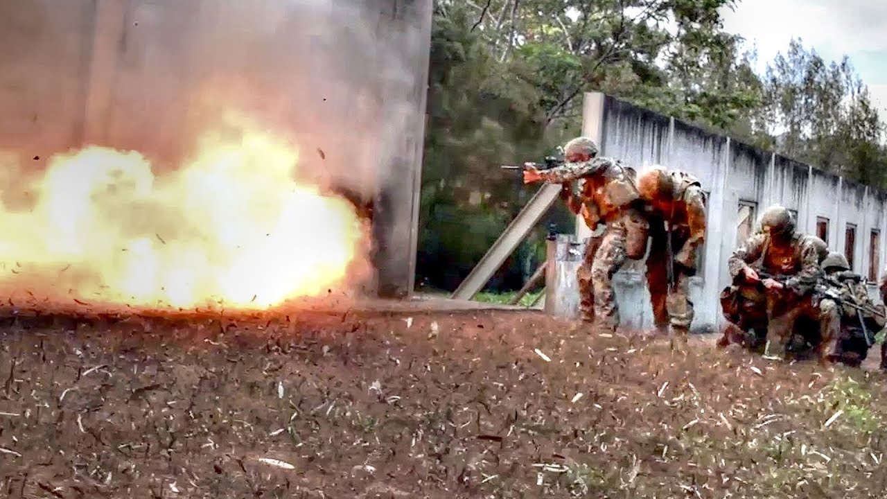 U.S Military • Combat Engineers • Explosive Door Breaching