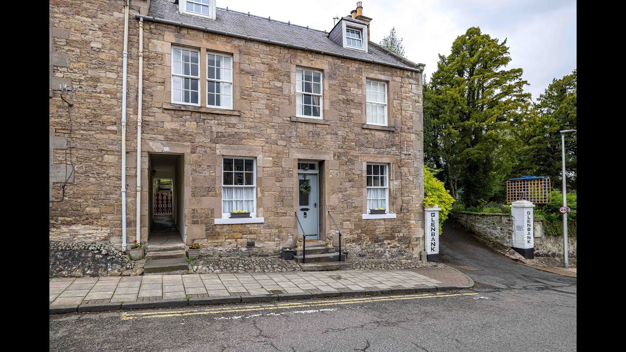 57 Castlegate Jedburgh - YouTube