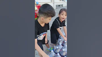 دليار ومنان صارو يبيعو كولا بس بدون يغشو علي دليار و منان 