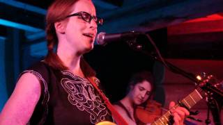 Laura Veirs - "I Can See Your Tracks" (10)