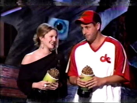 Adam Sandler and Drew Barrymore winning Best On-Screen Team at 2004 MTV Movie Awards
