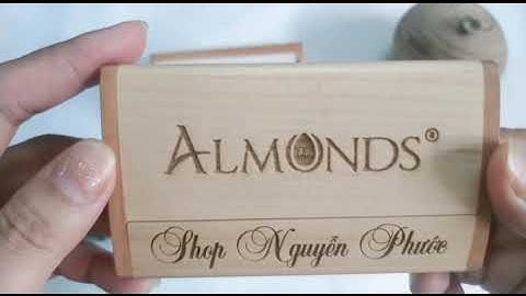 Khắc tên khắc logo bằng công nghệ khắc laser lên hộp name card gỗ