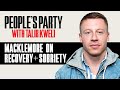Capture de la vidéo Macklemore Opens Up On Drugs, Sobriety, Mac Miller, Juice Wrld, & 'Otherside' | People's Party Clip
