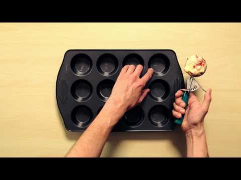 Vidéo: Dois-je pulvériser des moules à cupcakes en papier ?