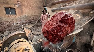 ⚠️ MONSTER JAW CRUSHER VS. UNBREAKABLE BOULDER! Extreme Industrial Destruction ⚠️