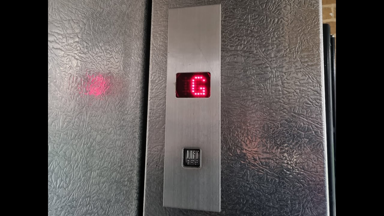 EPIC 1980s TVC Lift At Southwark Council Block