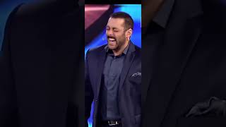 Sharukh khan and Salman Khan  Game play video😂😂😂😂 Resimi
