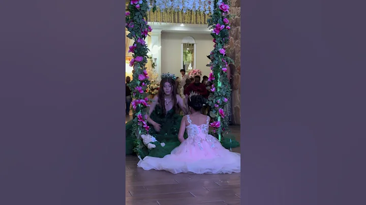 Aubrielle’s mirror dance 🥲 #djponcesa #quinceañera #sanantonioquinceañera