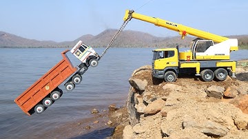 Tata Dumper Accident Mountain River Pulling Out Crane Truck ? Mahindra Tractor | Jcb video | CS Toy