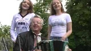 Seneliui - Grupė Kaprizas ir S.Liupkevicius chords