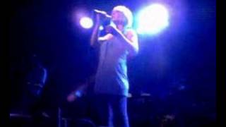 Sia & Zero 7 - Breathe Me [live]