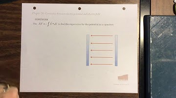 P1051: electric potential between plates of parallel plate capacitor