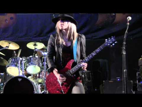 Orianthi "What's It Gonna Be & Song for Steve" Liv...