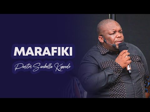 Video: Jinsi Ya Kusherehekea Siku Ya Ushindi Na Marafiki