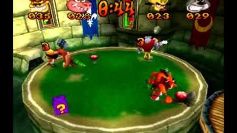 Crash Bash - Warp Room 5: Control Room - 101) Mallet Mash Lv. 2