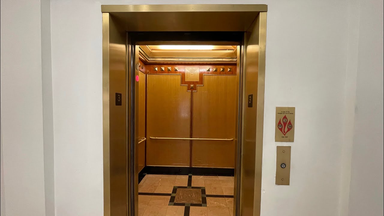 EARLY MontgomeryKONE Hydraulic Passenger Elevator @ Dillards - North Point Mall in Alpharetta, GA